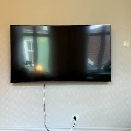 Διαμέρισμα Bright, Cozy And Close To The Center 3-room Apartment!